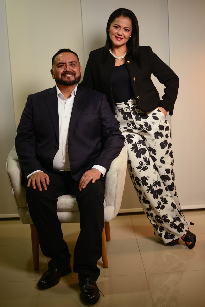 Rev. Mauricio Silva y Pastora Diana Pérez - Pastores Principales Kayros Center